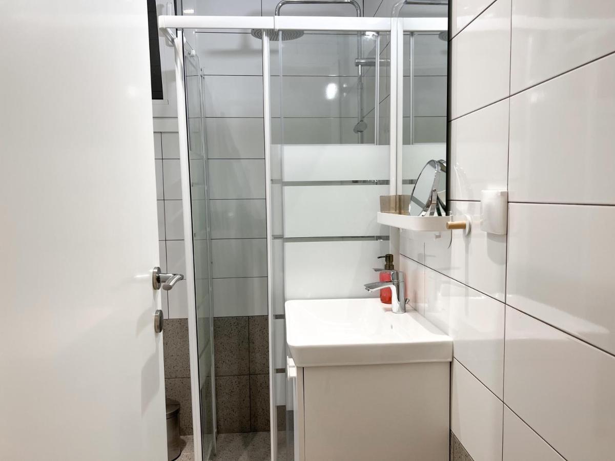 Comfy 2 Bdr Apt In Petralona - Next To Metro Atenas Exterior foto